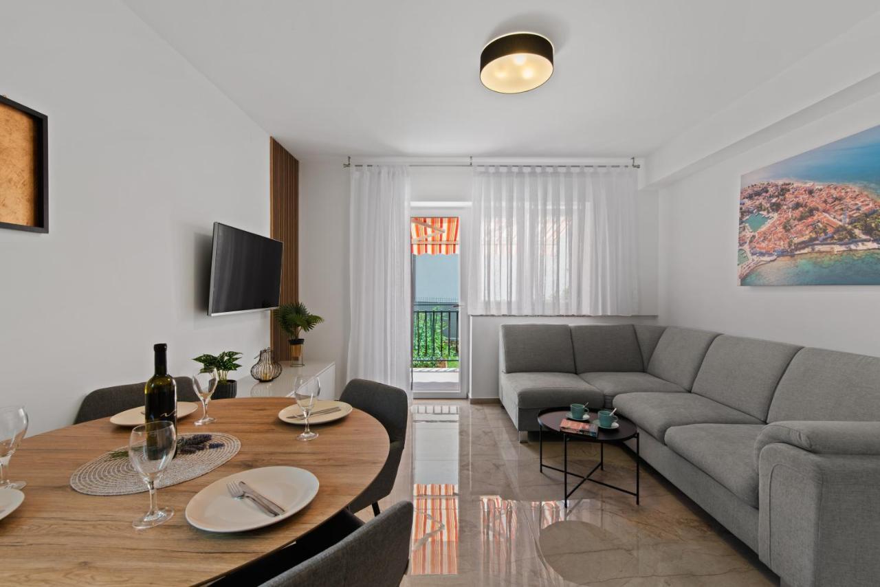 Masha Apartment