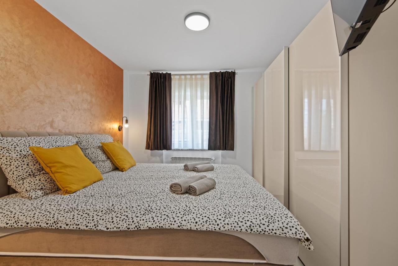 Masha Apartment